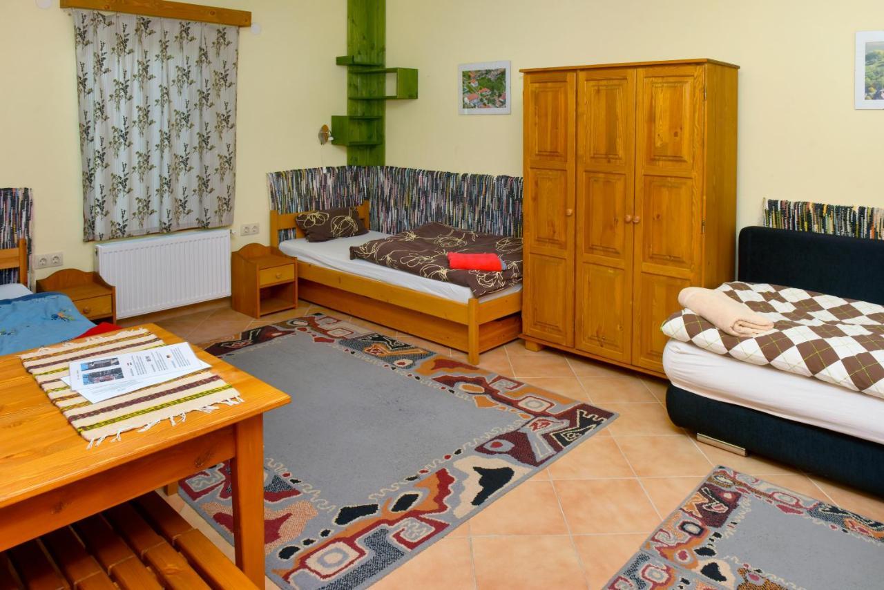 Szegi Nyakiglab Villa מראה חיצוני תמונה